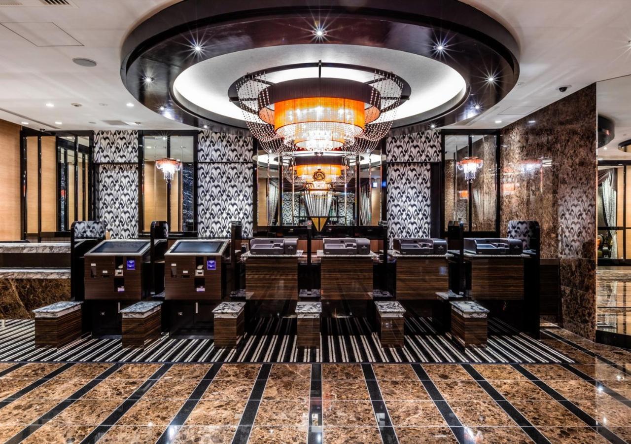 Apa Hotel Higashi Shinjuku Kabukicho Tower Τόκιο Εξωτερικό φωτογραφία